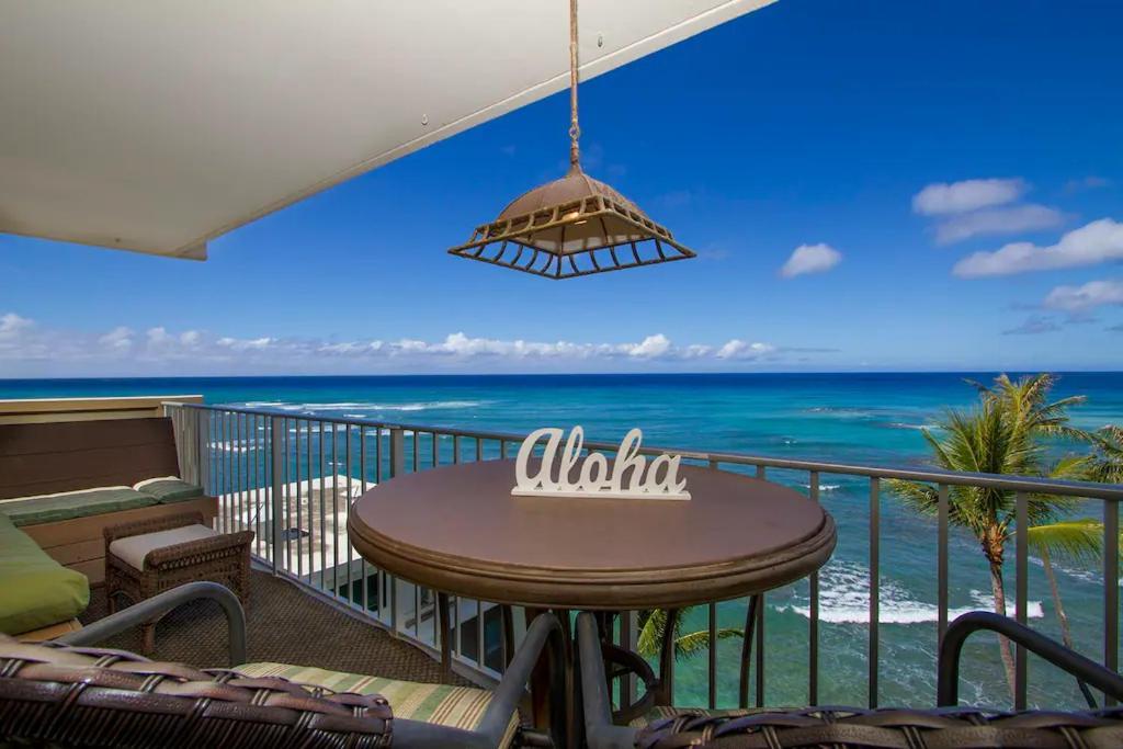 Diamond Head Beach Hotel Гонолулу Экстерьер фото