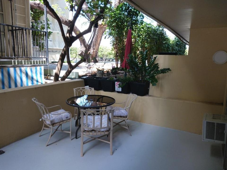 Diamond Head Beach Hotel Гонолулу Экстерьер фото