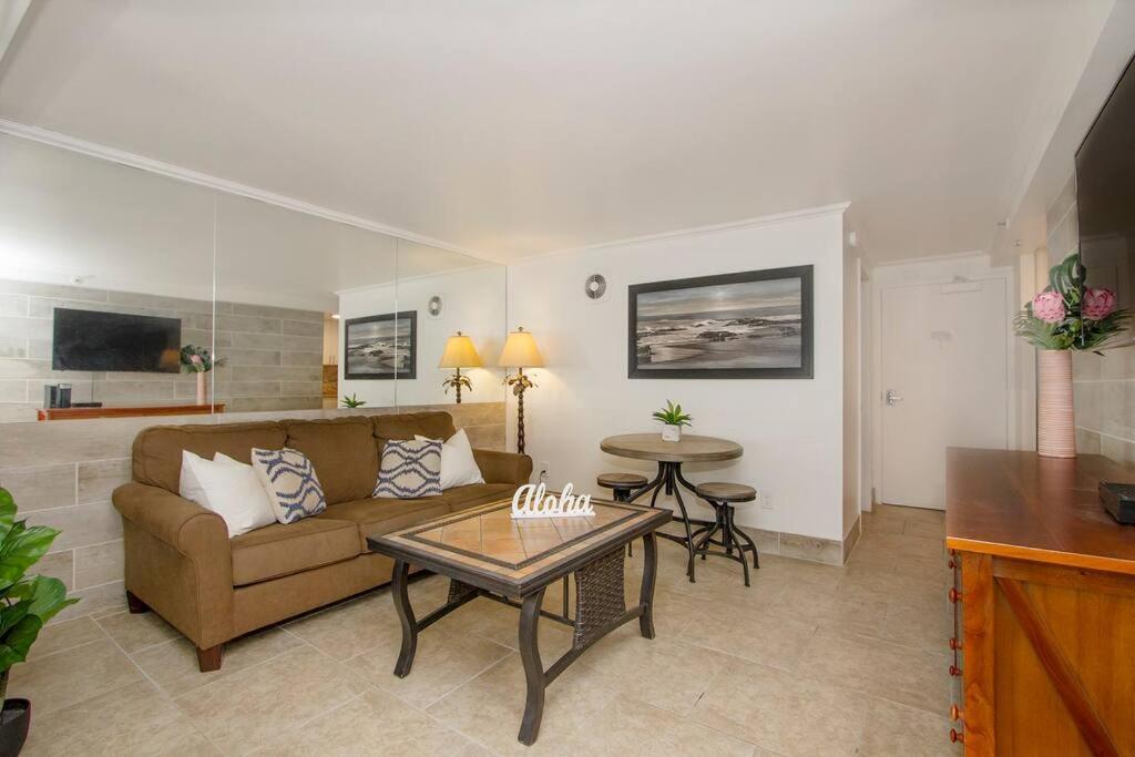 Diamond Head Beach Hotel Гонолулу Номер фото